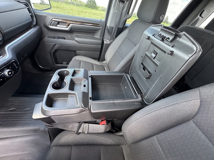 2022-gmc-sierra-1500-image-38