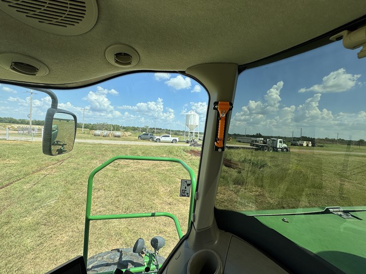 2015-john-deere-w235-image-76