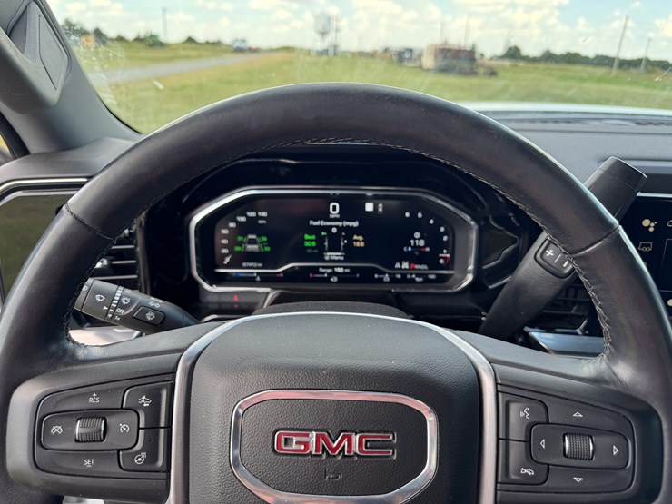 2022-gmc-sierra-1500-image-30