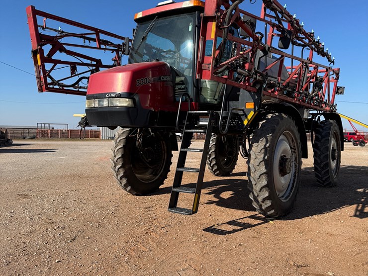 2014-case-ih-3330-image-4