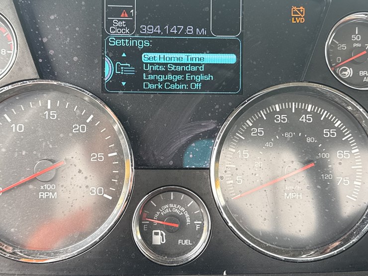 2021-kenworth-t680-image-102