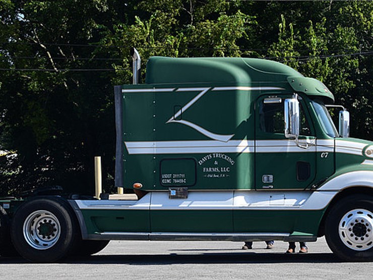 2008-freightliner-columbia-image-6