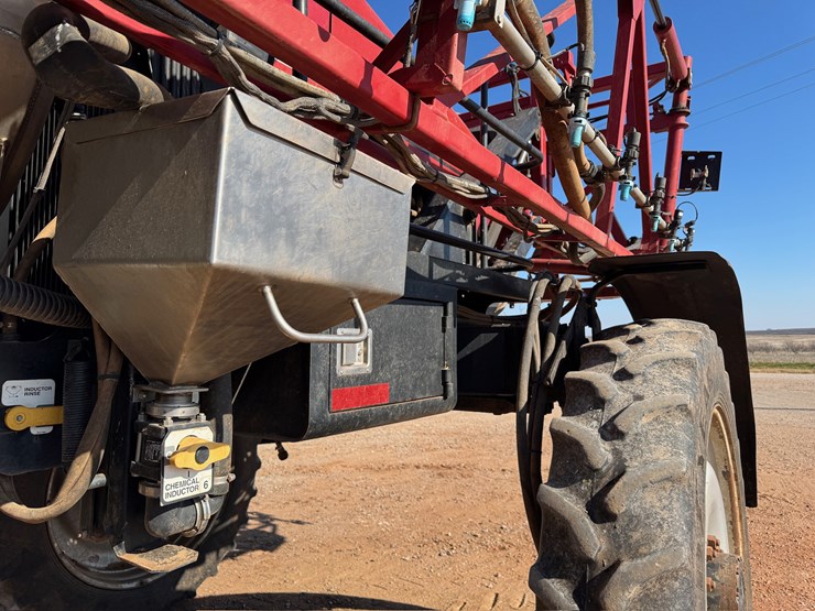 2014-case-ih-3330-image-55