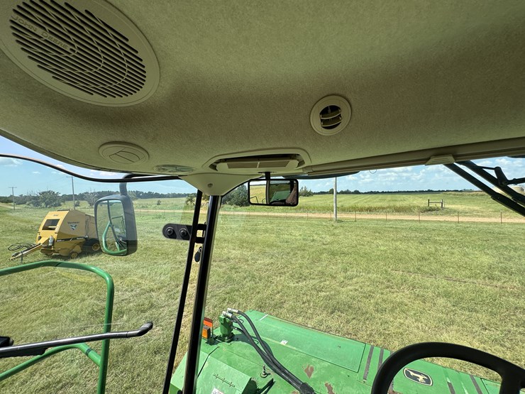 2015-john-deere-w235-image-78