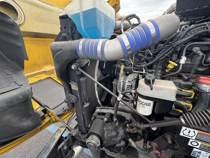 2021-kenworth-t680-image-69