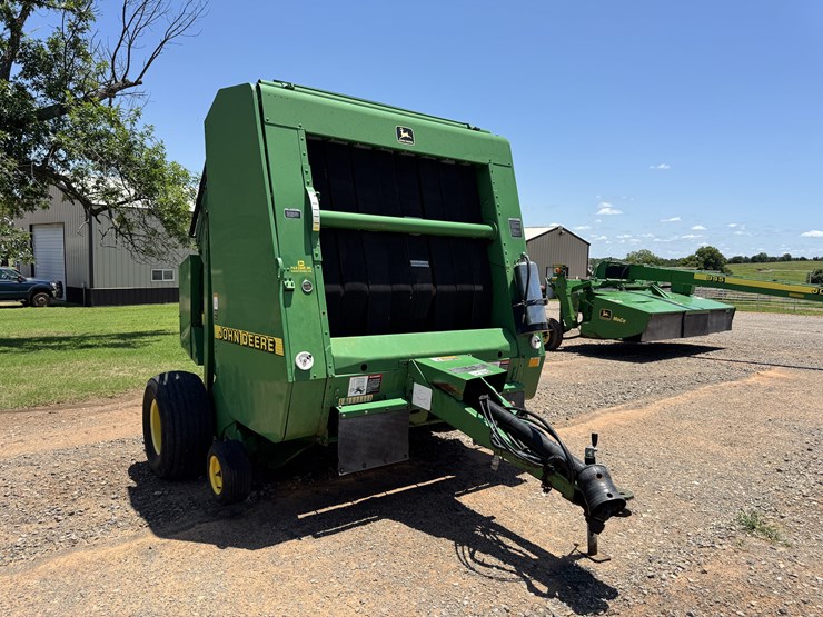 1997-john-deere-566-round-baler-image-4