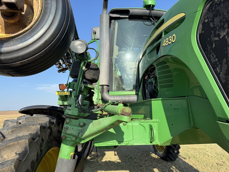 2009-john-deere-4830-image-34