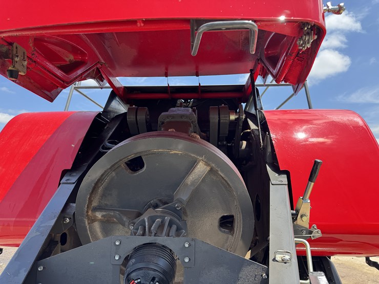 2021-massey-ferguson-2270-image-45