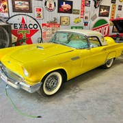 1957 FORD Thunderbird