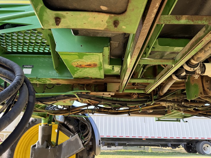 2009-john-deere-4830-image-38