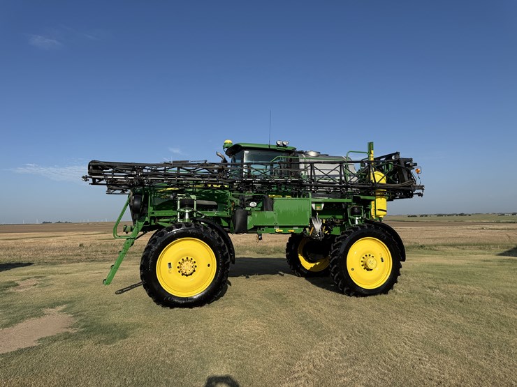 2009-john-deere-4830-image-1