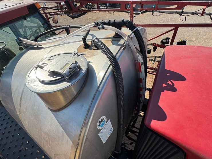 2014-case-ih-3330-image-25