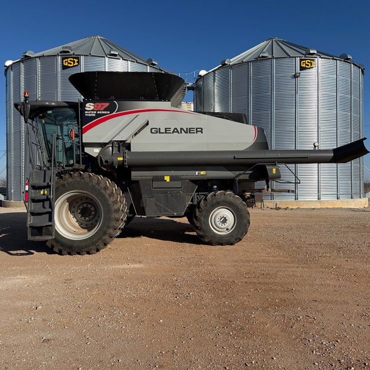2022 Gleaner S97
