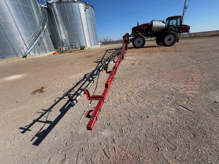 2014-case-ih-3330-image-69