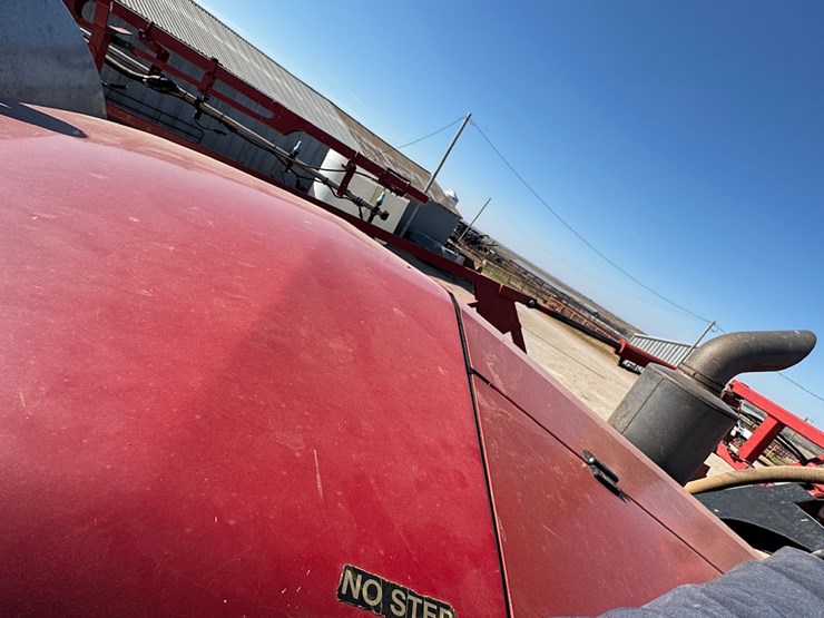 2014-case-ih-3330-image-32