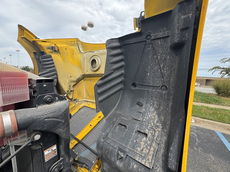 2021-kenworth-t680-image-67