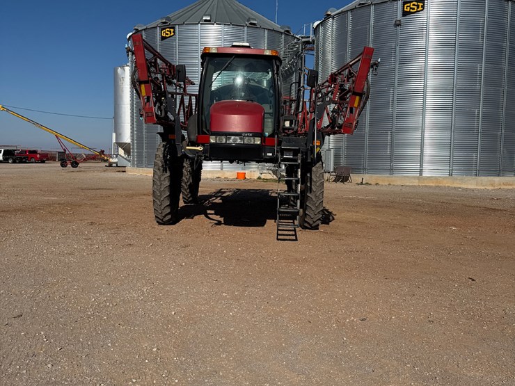 2014-case-ih-3330-image-71