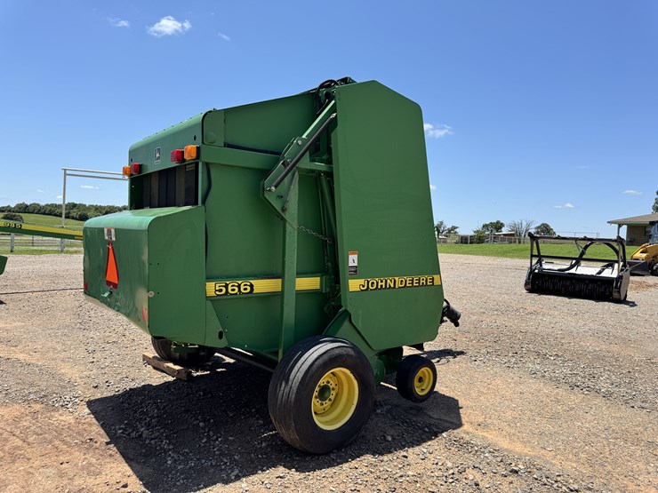 1997-john-deere-566-round-baler-image-6