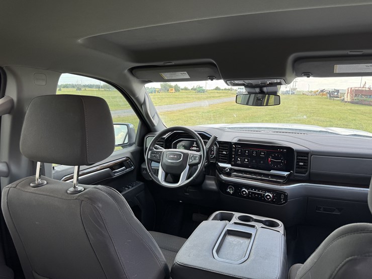 2022-gmc-sierra-1500-image-49