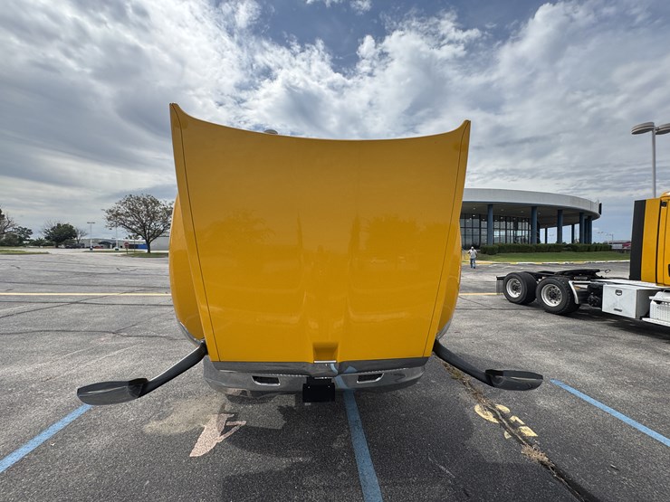 2021-kenworth-t680-image-91
