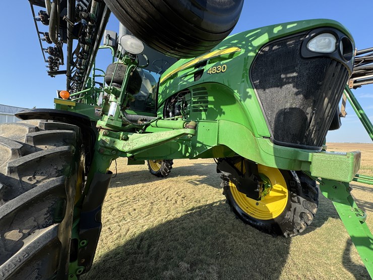 2009-john-deere-4830-image-19