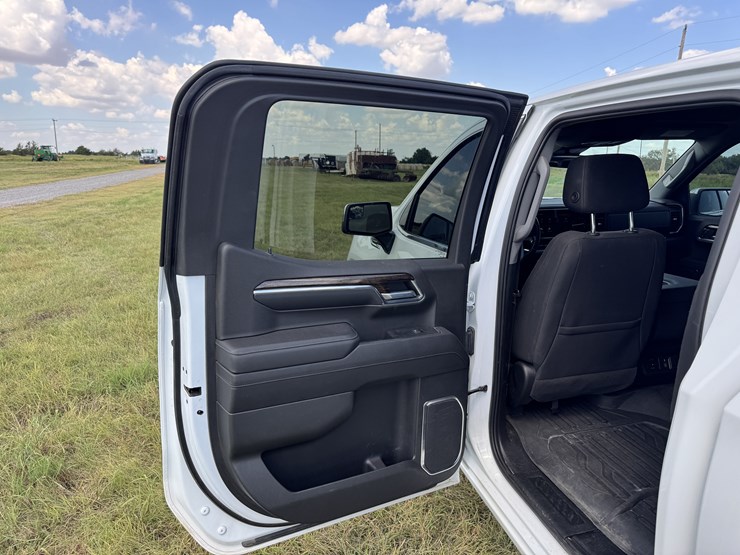 2022-gmc-sierra-1500-image-21