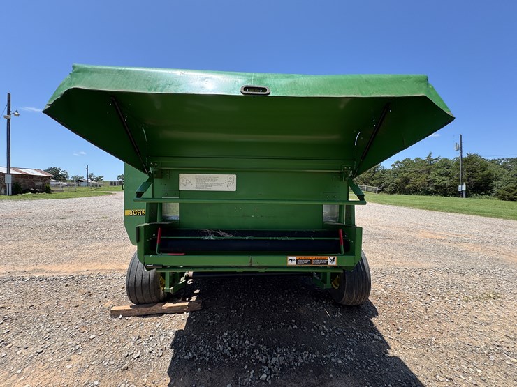 1997-john-deere-566-round-baler-image-46