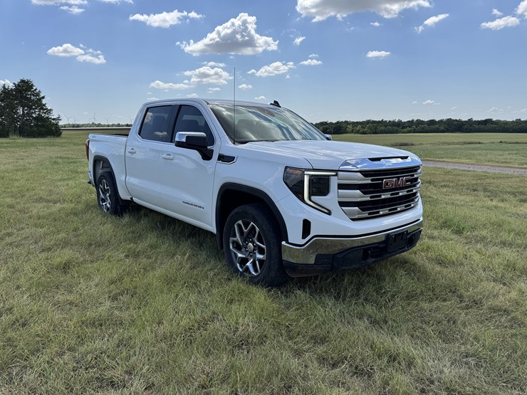 2022-gmc-sierra-1500-image-4