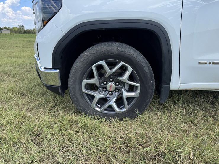 2022-gmc-sierra-1500-image-10