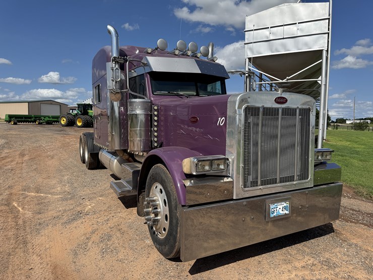 2005-peterbilt-379exhd-image-2