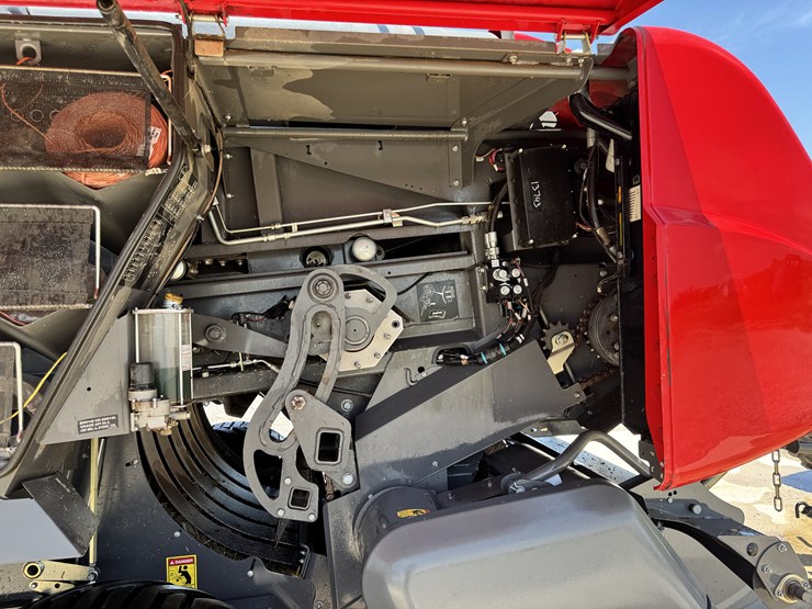 2021-massey-ferguson-2270-image-19