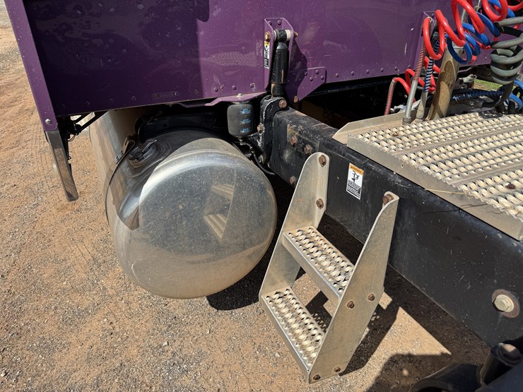 2005-peterbilt-379exhd-image-29