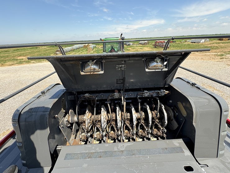 2021-massey-ferguson-2270-image-34