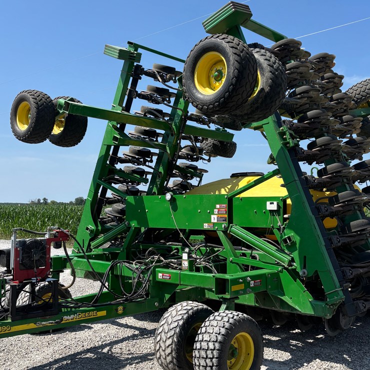 2003 JOHN DEERE 1890