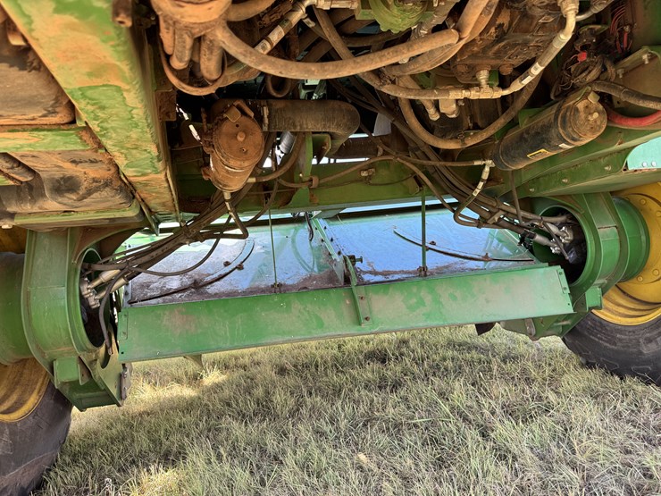 2015-john-deere-w235-image-48