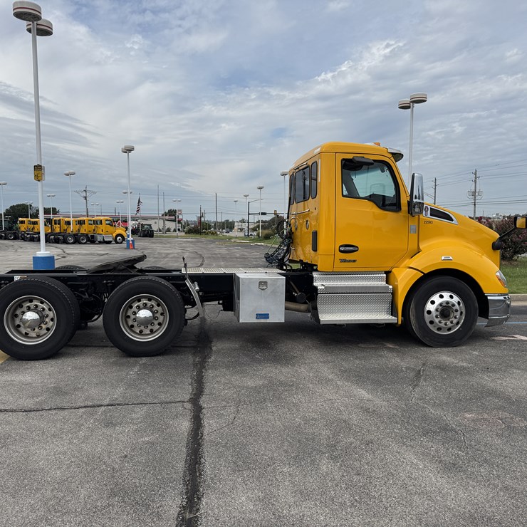 2022 Kenworth T680