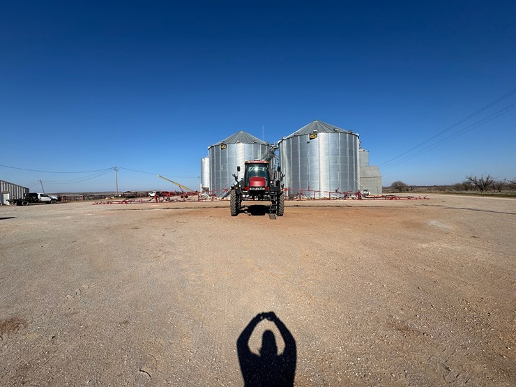 2014-case-ih-3330-image-62