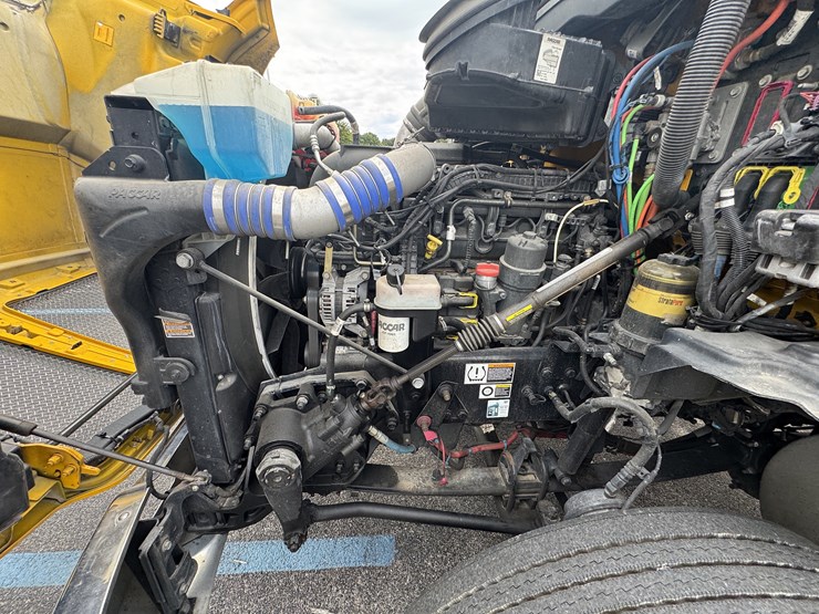 2021-kenworth-t680-image-68