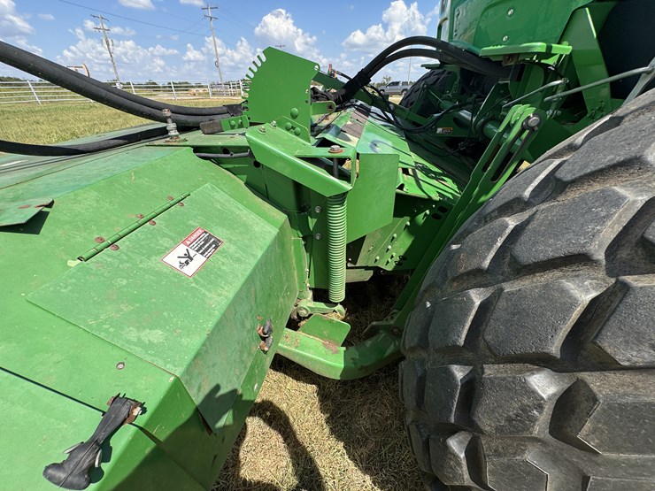 2015-john-deere-w235-image-42