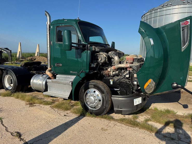2019-kenworth-t680-image-25