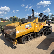 2017 CATERPILLAR AP-1055F