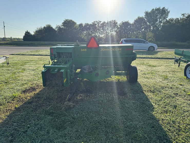 john-deere-348-image-6