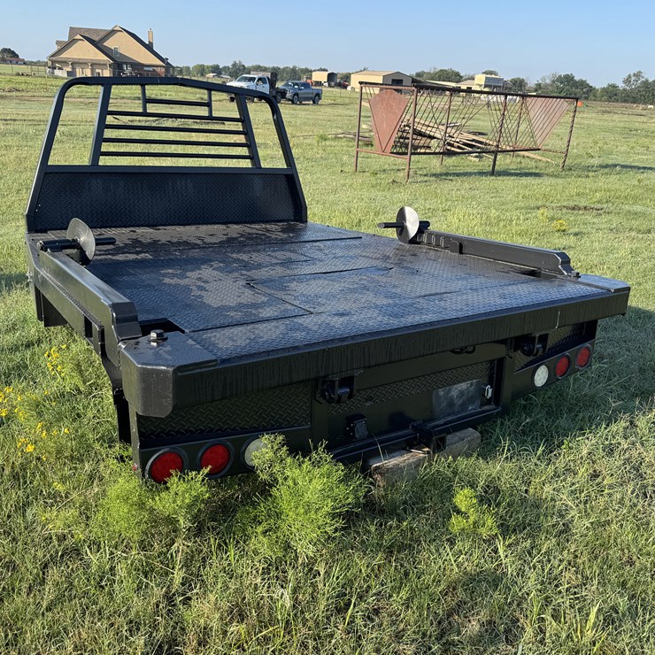 2017 Butler Arm Bed