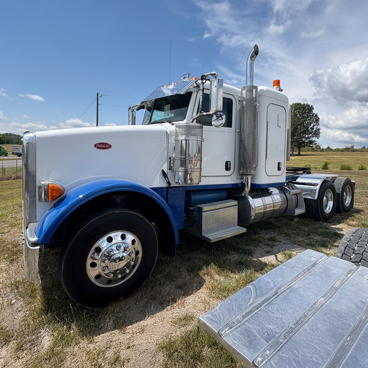 2013 PETERBILT 367