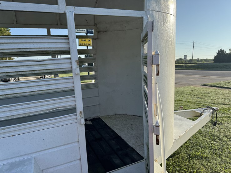 1/2-top-ranch-trailer-image-24