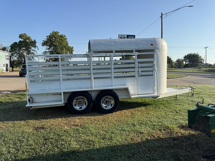 1/2-top-ranch-trailer-image-5