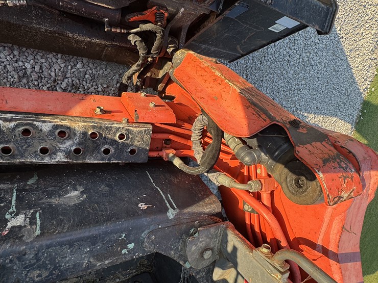 2017-kubota-svl95-2s-image-35