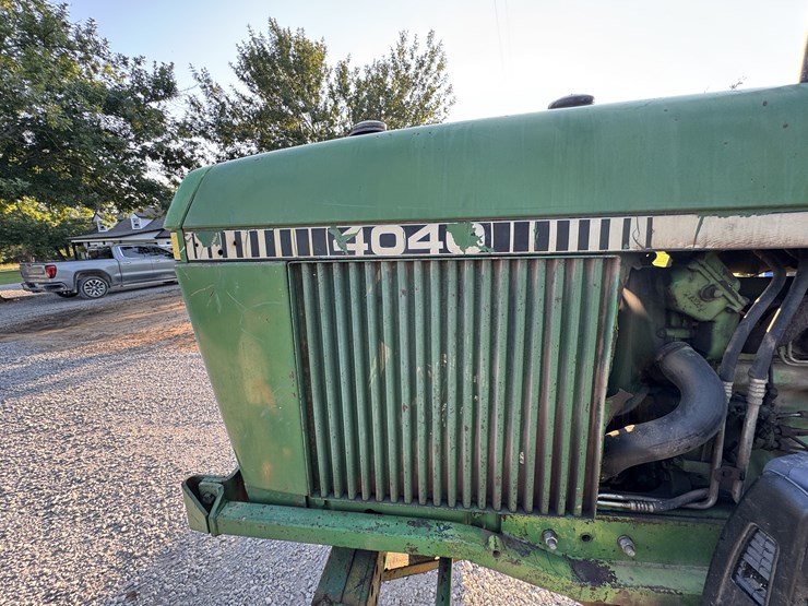 john-deere-4040-image-13
