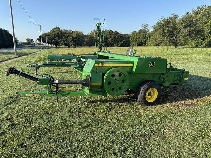 john-deere-348-image-1