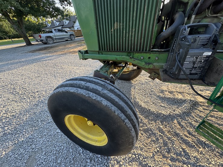 john-deere-4040-image-22